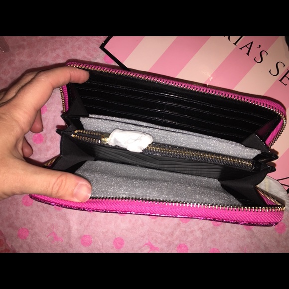 Victoria’s Secret Wallet - Picture 2 of 2